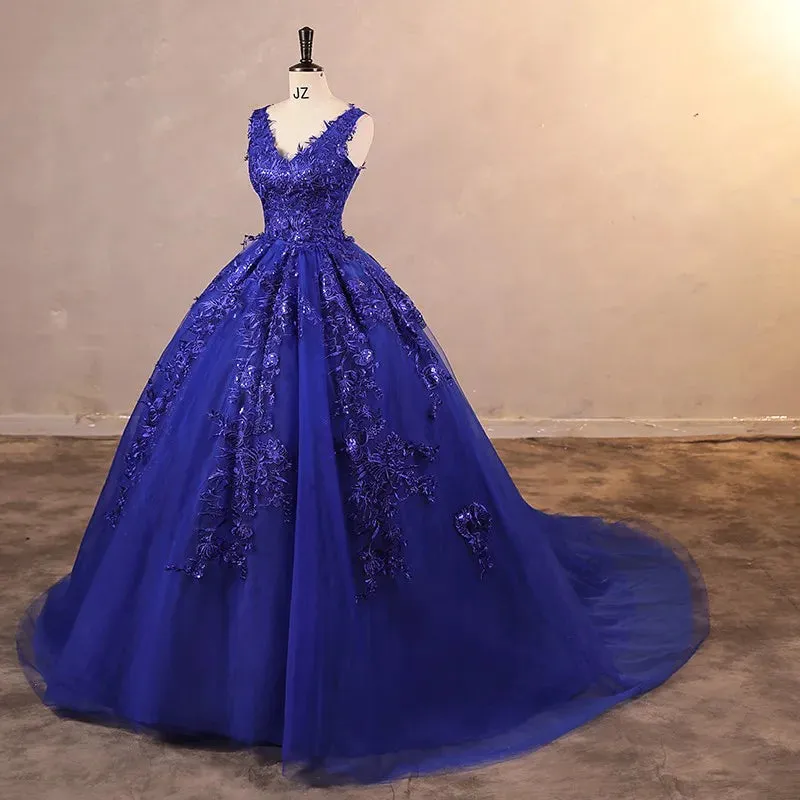 Classic V-neck Ball Gown Quinceañera Dress