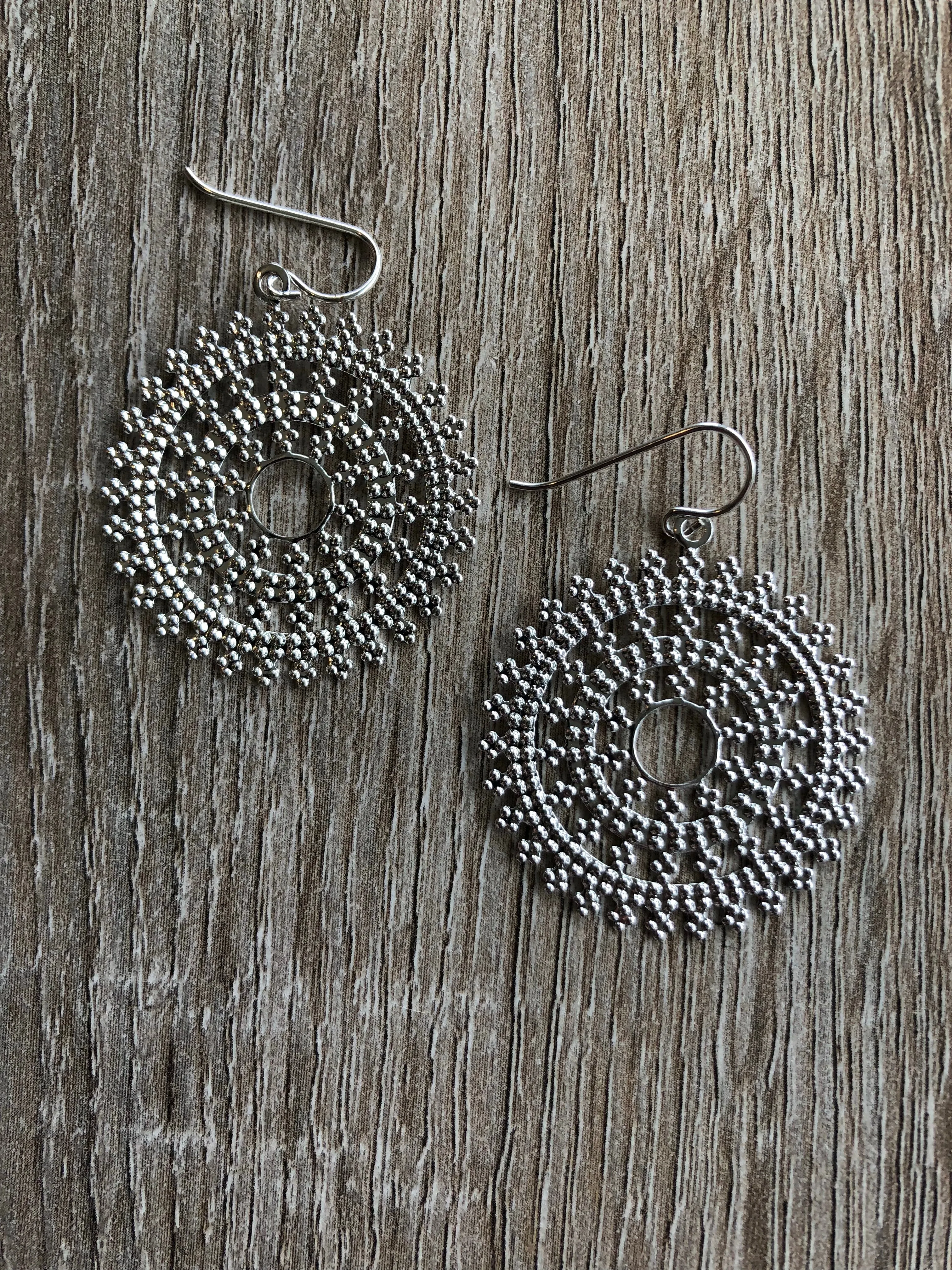 Endless filigree Earrings