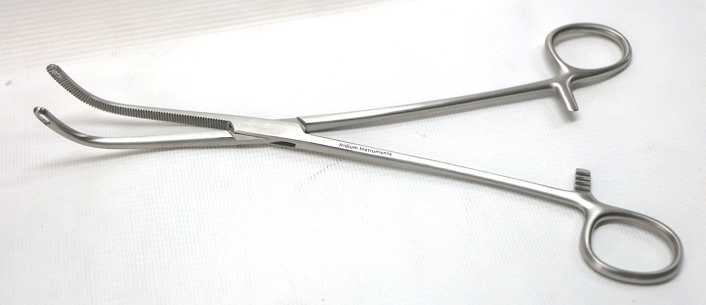 Finochietto  Forcep Slightly Curved 9.5