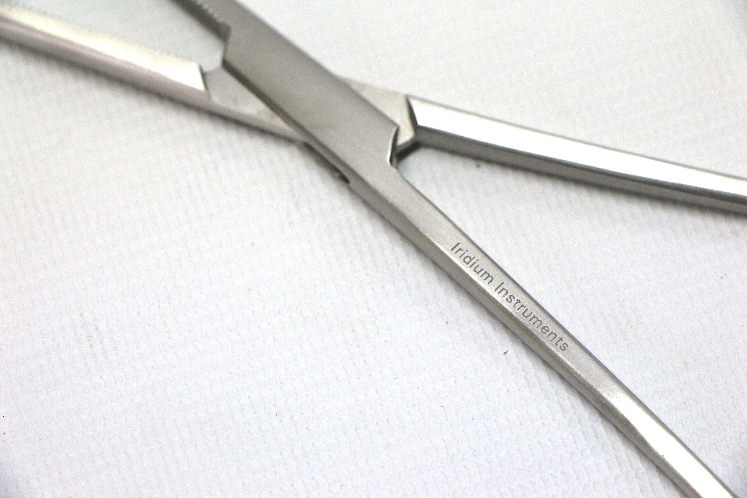 Finochietto  Forcep Slightly Curved 9.5