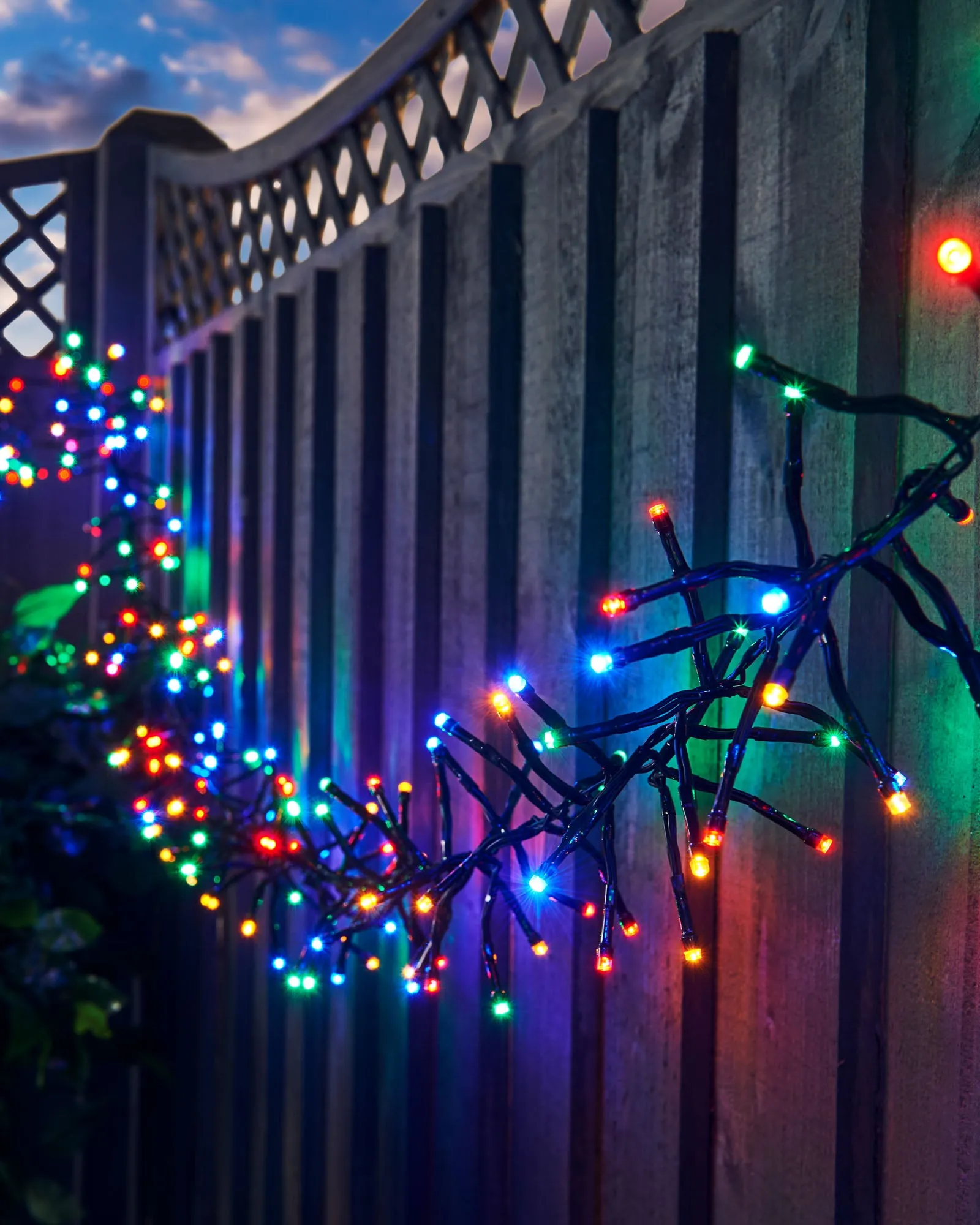 Outdoor Cluster Multi-Function 700 LED Light String, Multi Colour