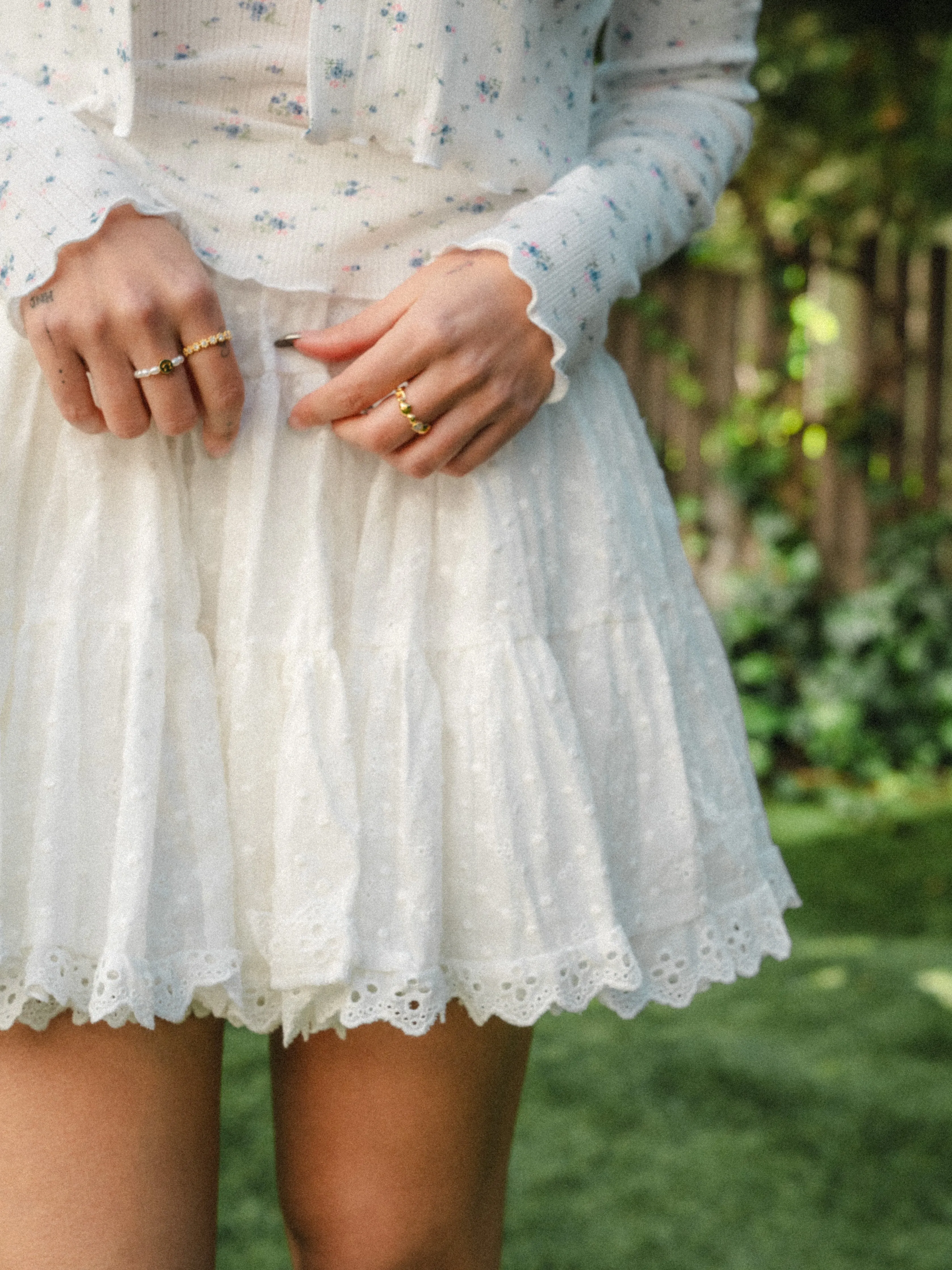 Pomp Flower Ring