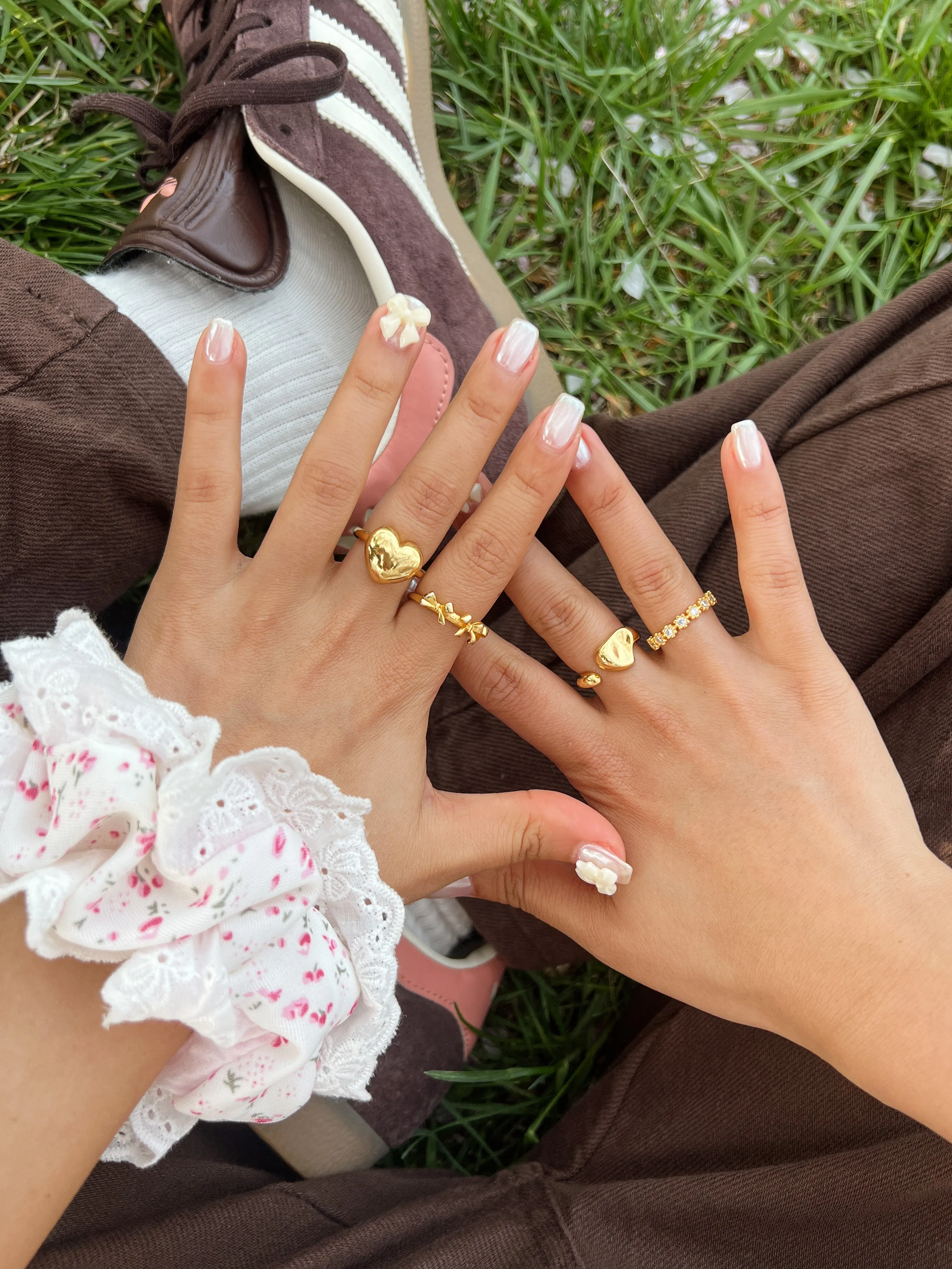 Pomp Flower Ring