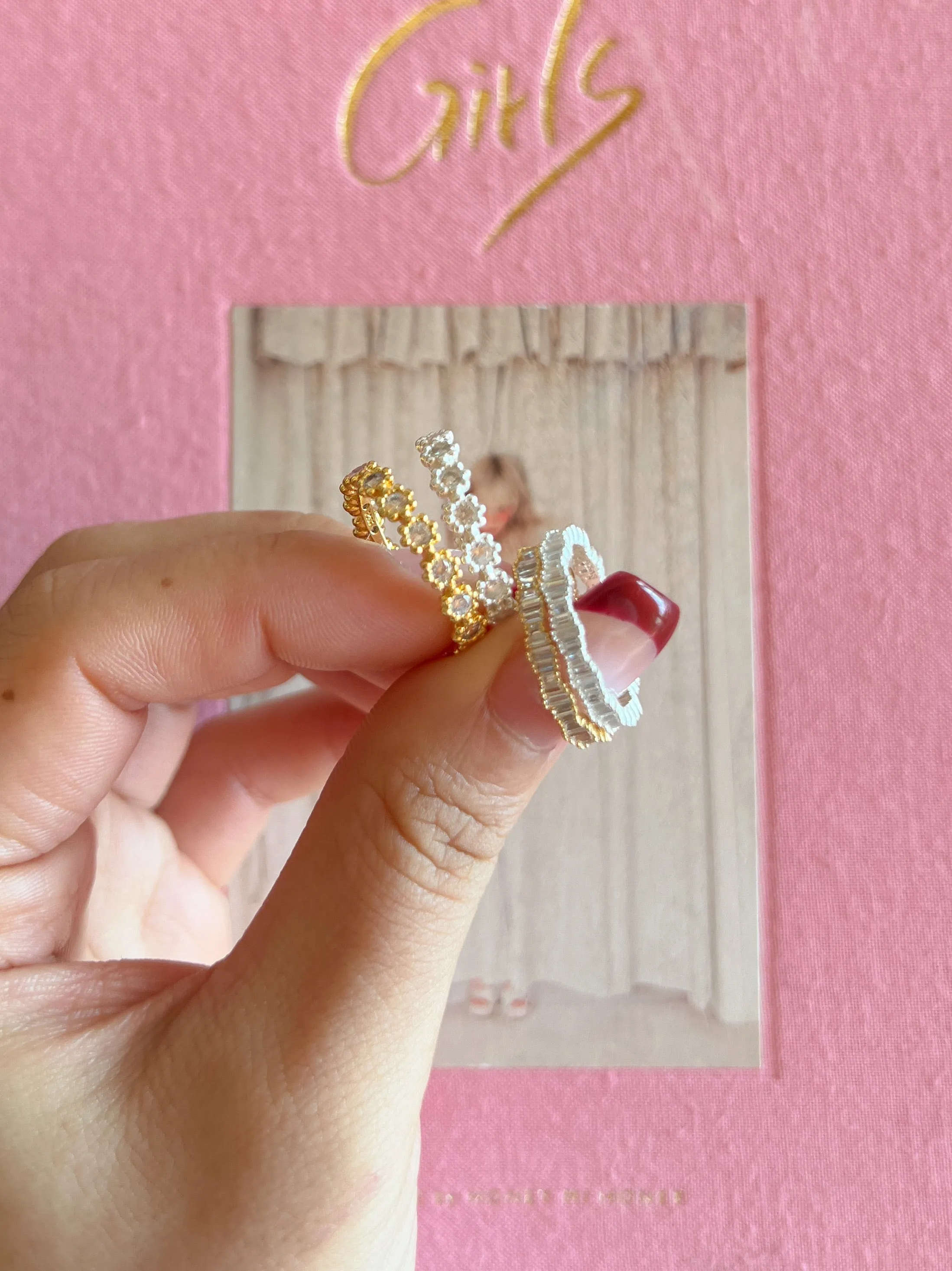 Pomp Flower Ring