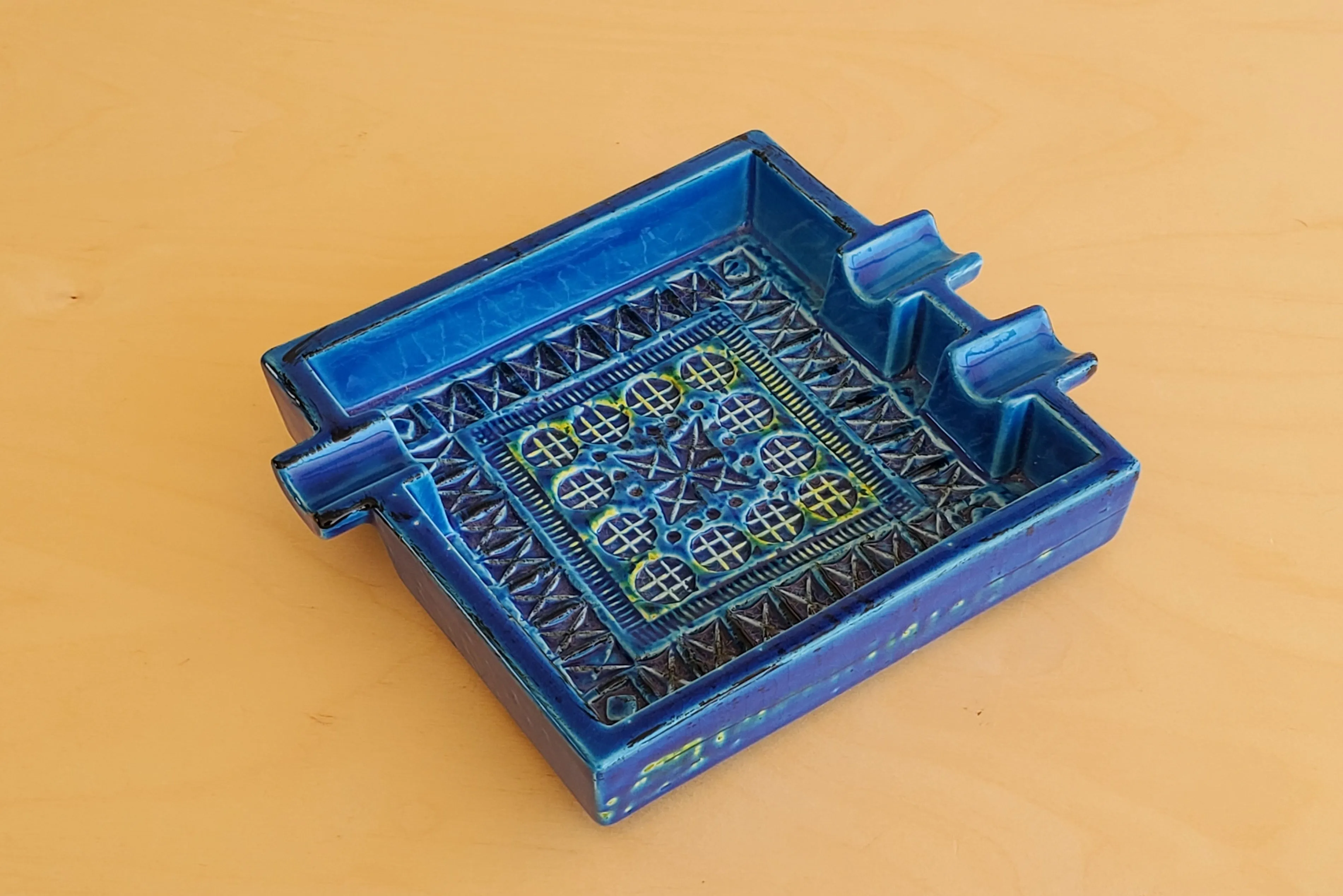 Rimini Blue Quadro Ashtray